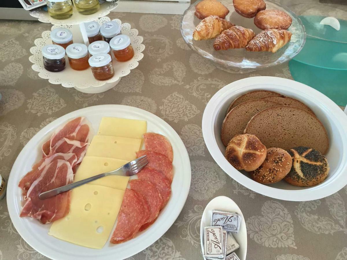 Bed and Breakfast La Dimora Dei Conti Collemeto Екстер'єр фото